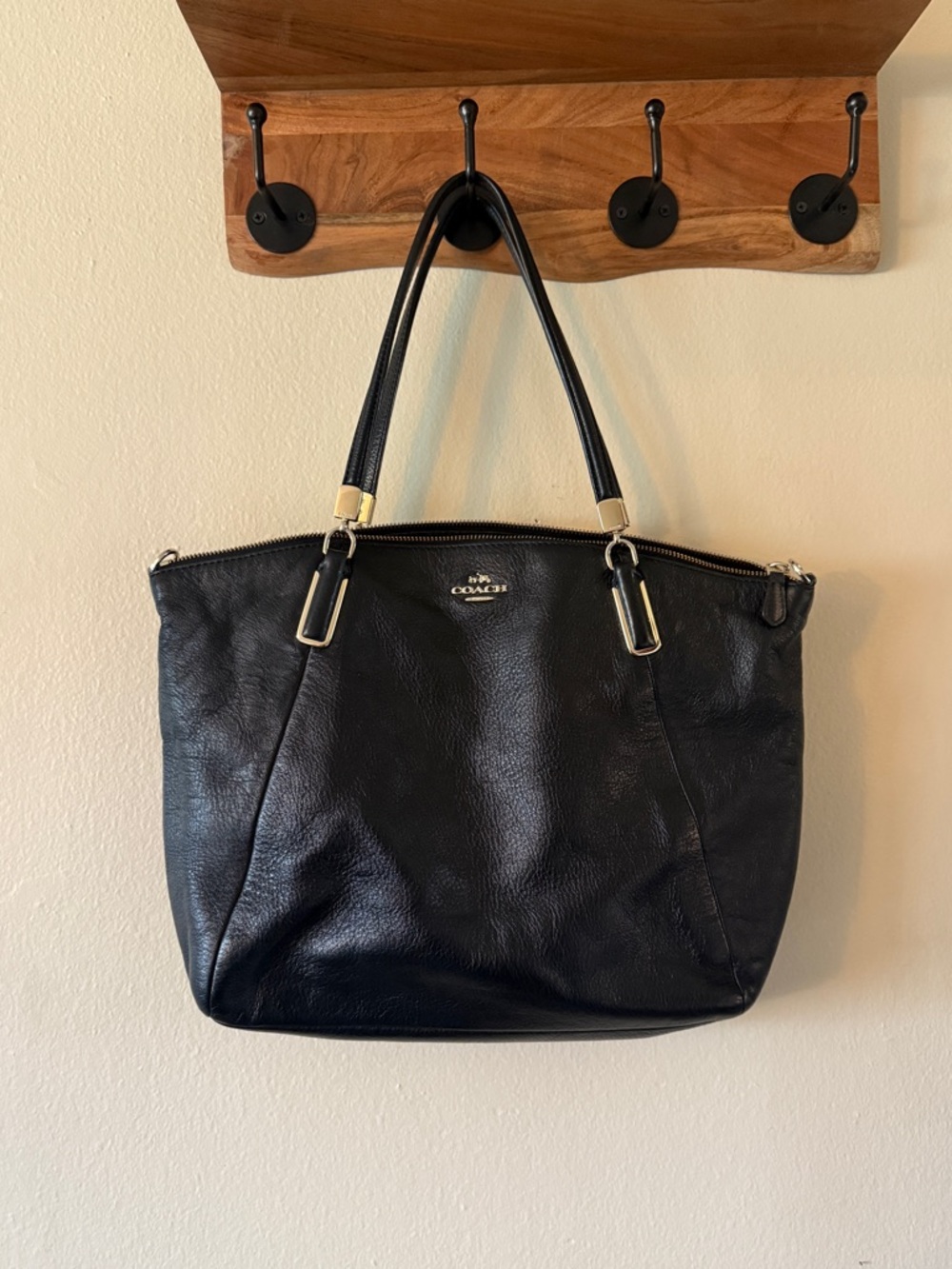 Coach Kelsey Shoulder Tote Bag Black Gold Pebble Leather Indie Sleaze